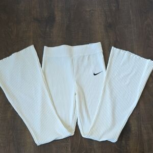 Nike Women's White Ribbed Joggers